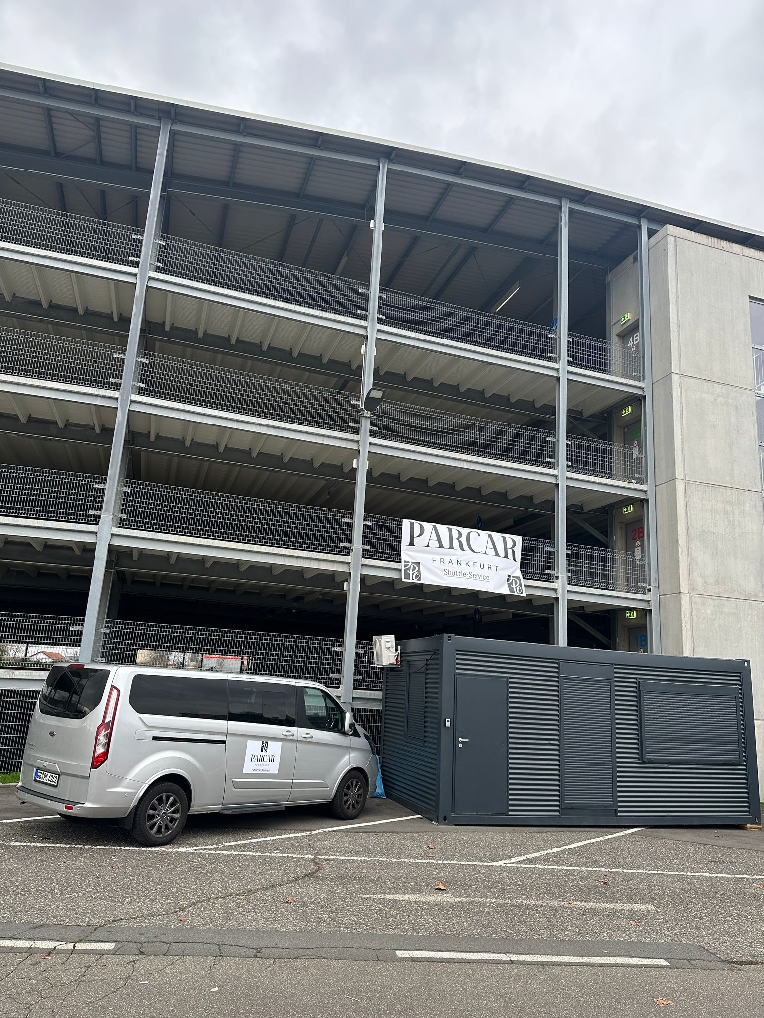 Parken Mit Shuttle Flughafen Frankfurt www.flughafenstellplatz.de